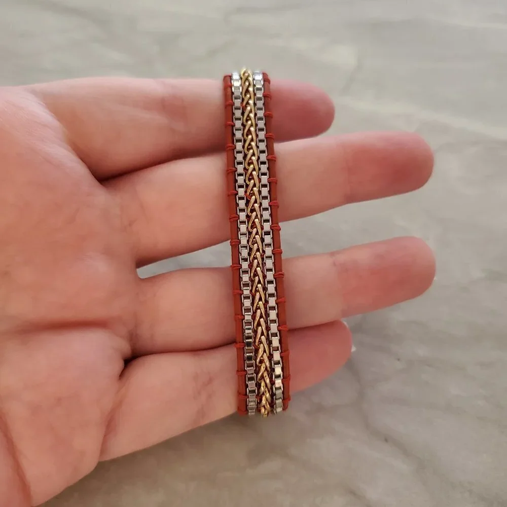 💖 Stella and Dot Braided Chain Button Toggle Box Chain Foundation Bracelet 💖 - Picture 2 of 8